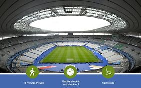 3 Pieces Tres Proche Stade De France, Adidas Arena
